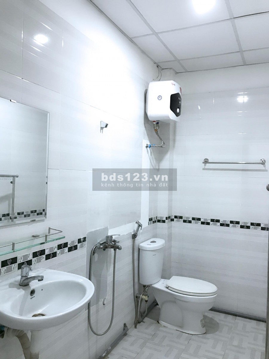 Cho thuê căn hộ 2 PN, đường Nguyễn Văn Linh