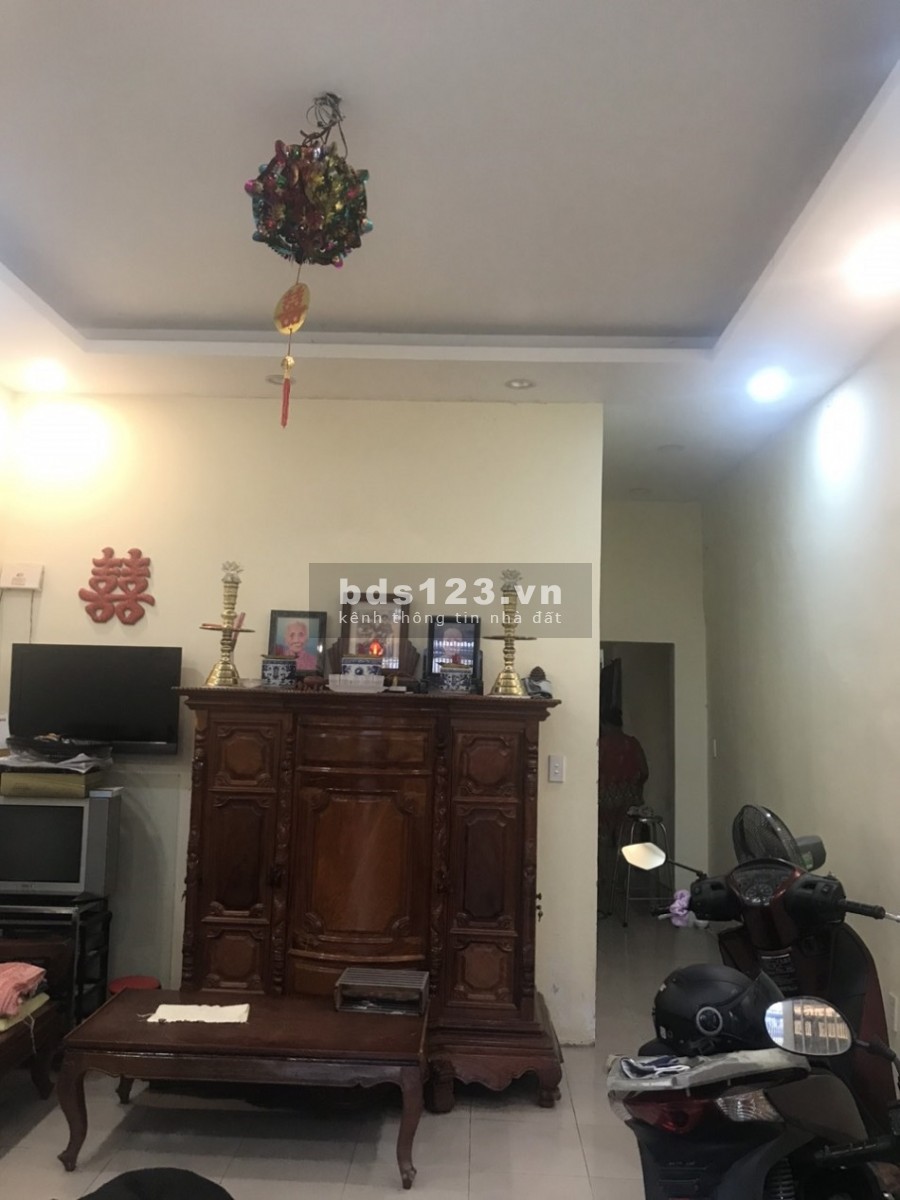 Bán nhà 4 x 18m, HXH Phạm Hùng thông khu Cao Lỗ, P4Q8