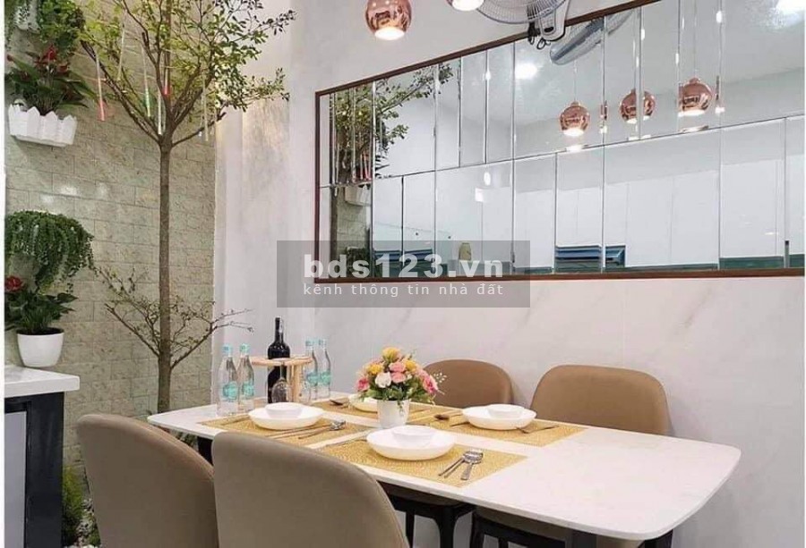 Gò Vấp Bán nhà đường Quang Trung Phường 10 HXH Nở hậu dt 42M2 2 tầng BTCT giá 4.6 tỷ