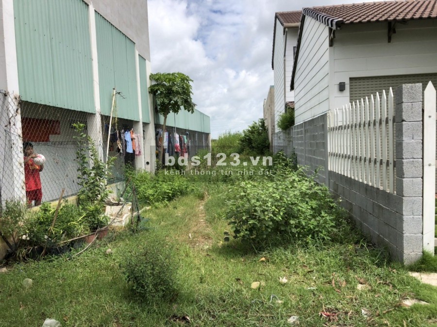 Cần tiền kinh doanh bán lô đất rẻ hơn thị trường 125m kề KCN, chợ
