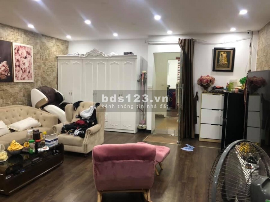 Bán nhà. kđt Đại Kim phân lô 3 ô to tránh, dt 60m2, 4 tầng, mt 4m, giá 9.1 tỷ