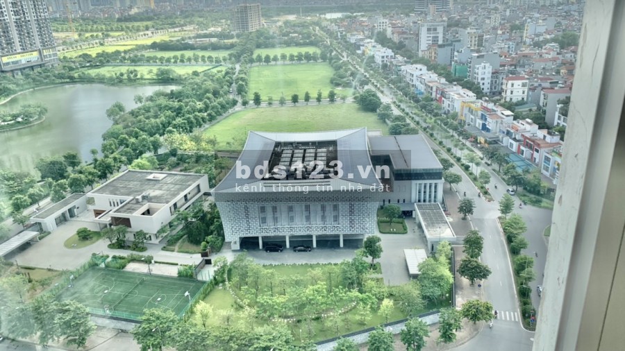 Bán căn hộ Ngoại Giao Đoàn, diện tích 114m2, 3 phòng ngủ, Có sổ đỏ chính chủ, view hồ điều hòa và đại sứ quán. Giá 3.9ty - LH: 0972933496