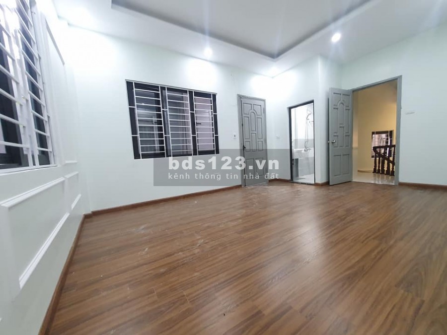 Bán nhà phố Láng Hạ, ngõ thông, nhà mới ở sướng, 43m2, 3.8 tỷ