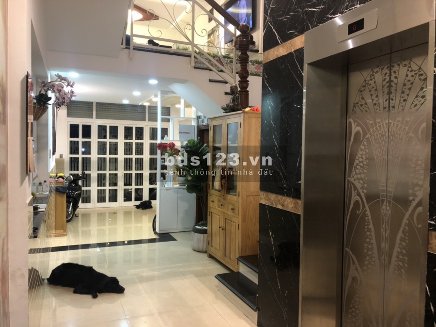 Bán nhà MT phường Tân Qui Q7, 4x20m, trệt 5 lầu, giá 14.5 tỷ