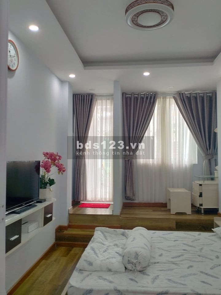 Cách Mạng Tháng 8, 57m, hẻm thông, rộng, cao ráo, sạch sẽ, chỉ 4 tỷ 900 triệu