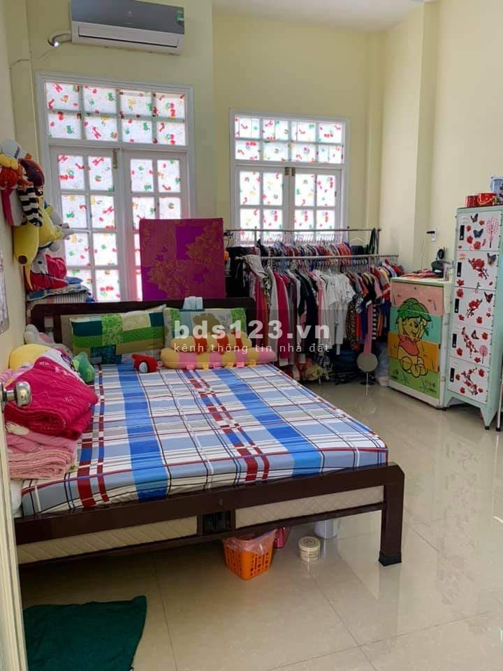Bán Nhà Quận 11 Lạc Long Quân dt 38m2 4 tầng gần Đầm Sen giá 6.5 Tỷ lh 0886880910