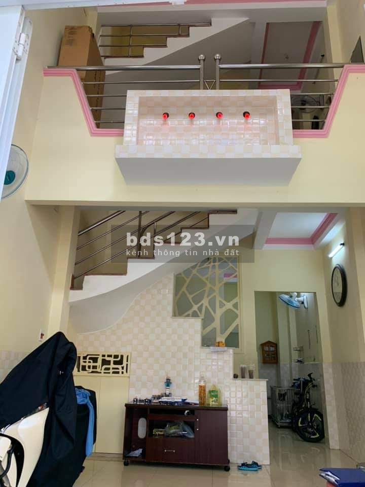 Bán Nhà Quận 11 Lạc Long Quân dt 38m2 4 tầng gần Đầm Sen giá 6.5 Tỷ lh 0886880910