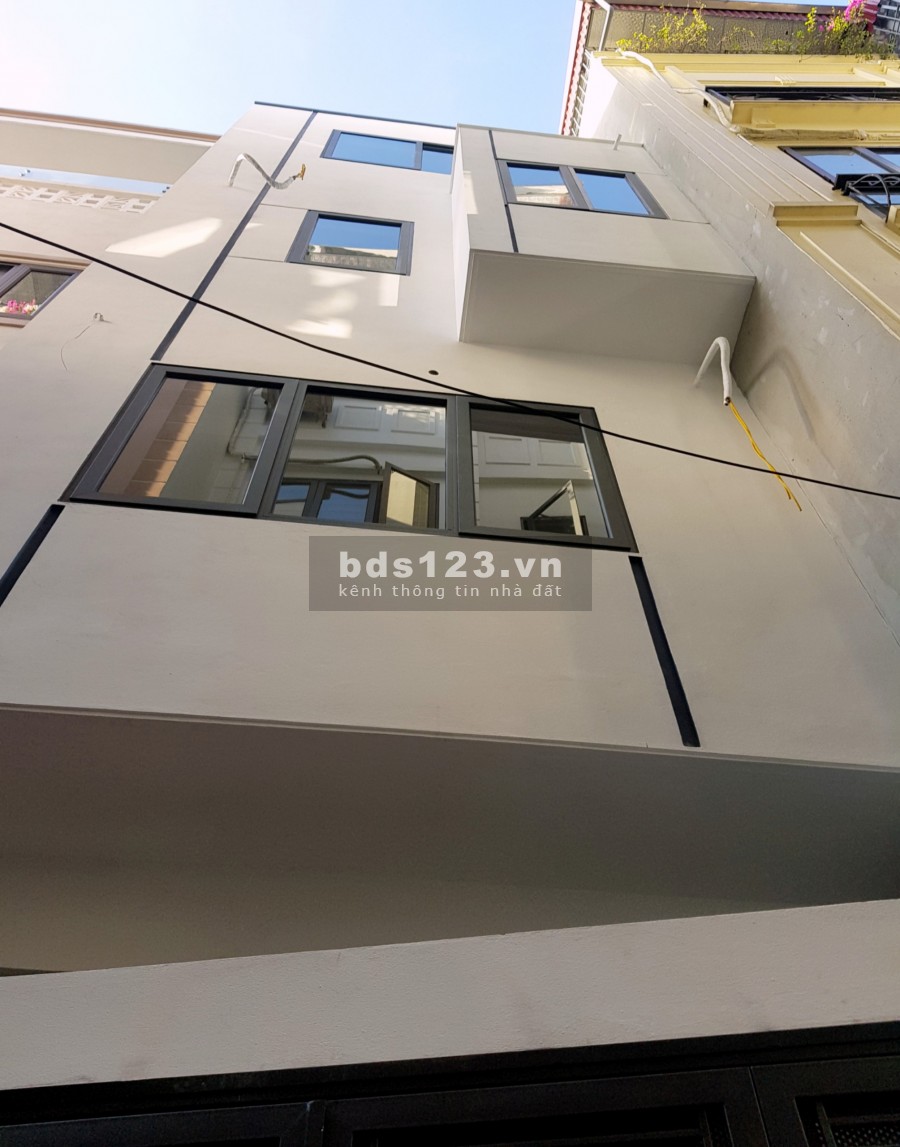 Bán nhà tổ 6 Gia Quất, dt 35m2, 4 tầng, gần cc Hà Nội Homeland, nhà xây tâm huyết