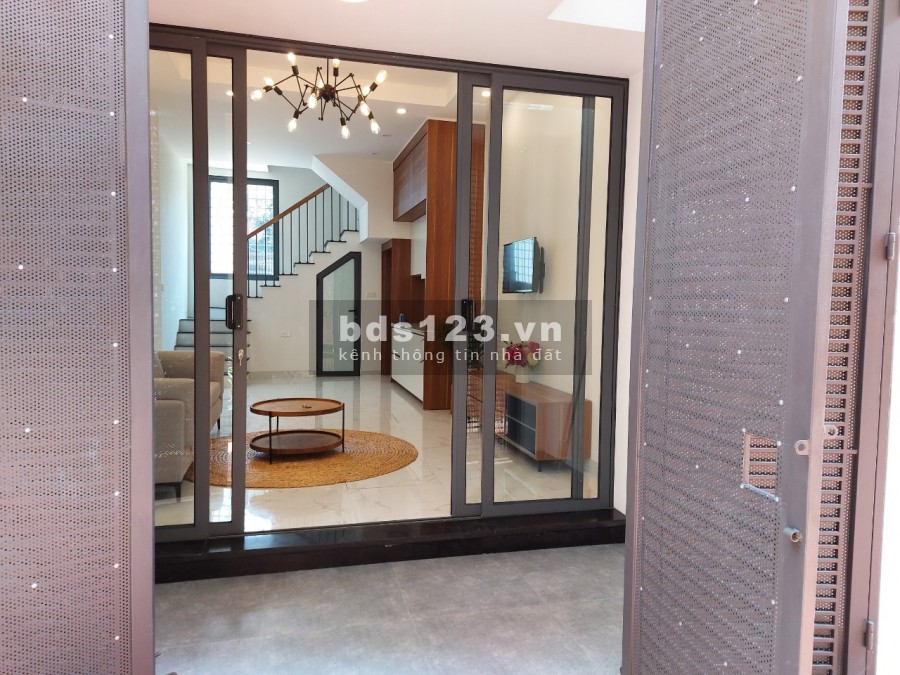 Bán nhà tổ 6 Gia Quất, dt 35m2, 4 tầng, gần cc Hà Nội Homeland, nhà xây tâm huyết