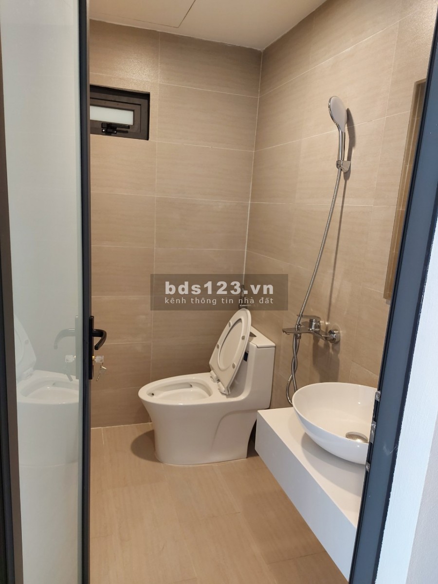 Bán nhà tổ 6 Gia Quất, dt 35m2, 4 tầng, gần cc Hà Nội Homeland, nhà xây tâm huyết
