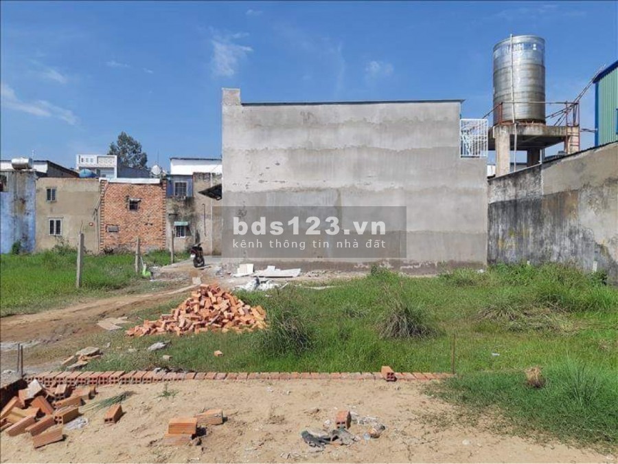 Chính chủ bán gấp lô đất giá 420tr dt 52m2 xã Vĩnh Lộc B