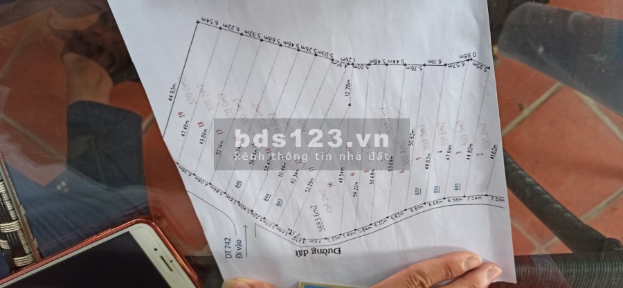 Đất ngay KCN Visip2 cách ĐT742 400m, giá 4.5 triệu/m2, liên hệ chính chủ