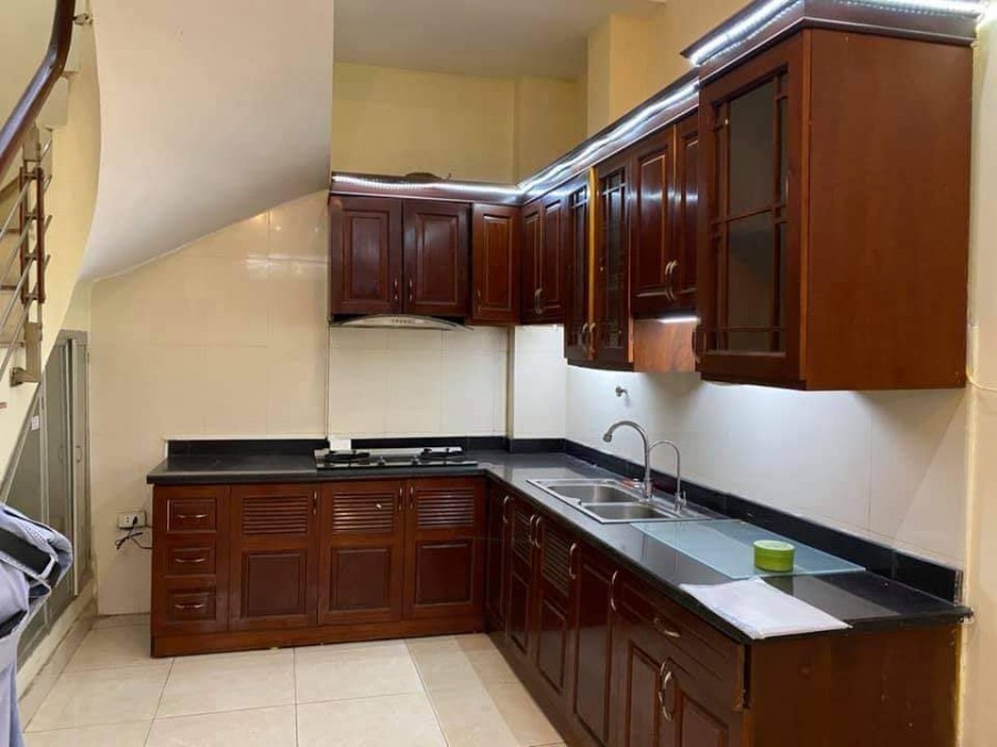 Bán nhà Trần Đăng Ninh, Cầu Giấy, ô tô, nhà đẹp, 35m2, MT rộng 4M, nhỉnh 5 tỷ
