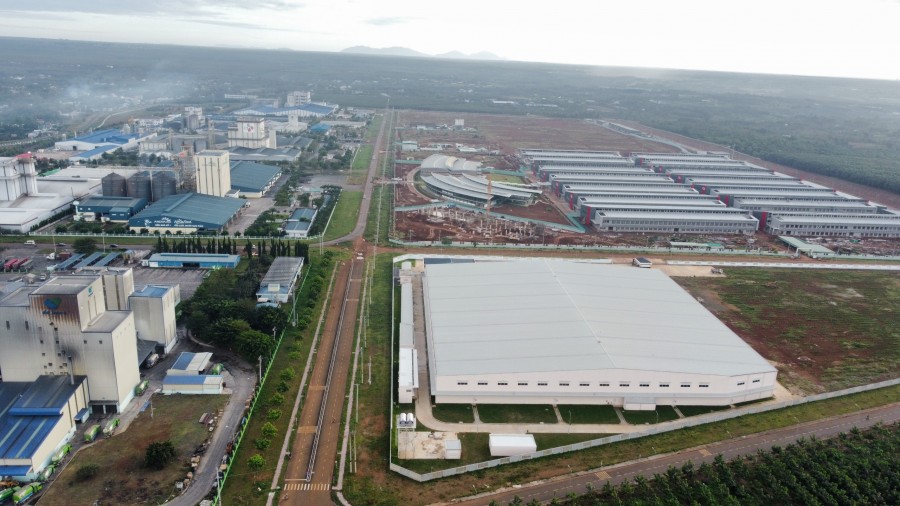 Bán 2 lô liền kề 10x20m, 800tr sổ hồng riêng, full thổ cư, ngay khu công nghiệp Cẩm Mỹ