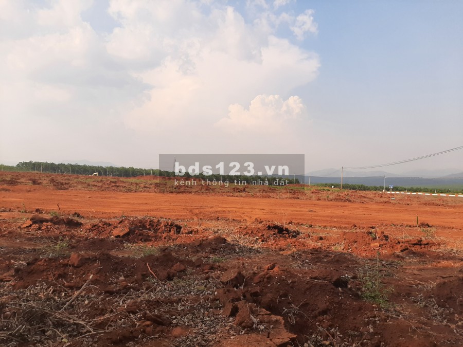 Bán nhanh 180m2 nhà phố liền kề giáp với sân Golf FLC Gia Lai