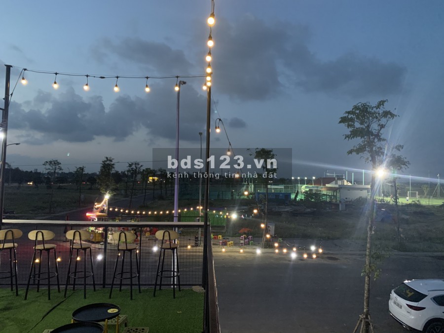 Cơ hội đầu tư giá hời, nền sổ đỏ biệt thự 250m2, Quảng Ngãi chỉ 7.8 triệu/m2