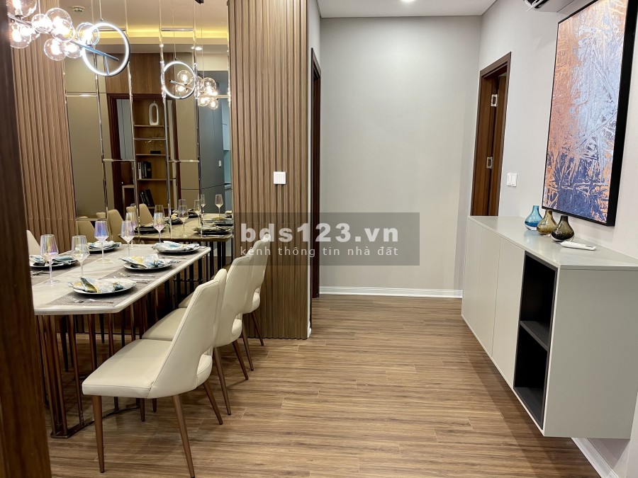 Chung cư hot nhất trung tâm quận Long Biên 2,5 tỷ; gần phố Cổ, bàn giao nội thất liền tường. Diện tích từ 73 - 104m2