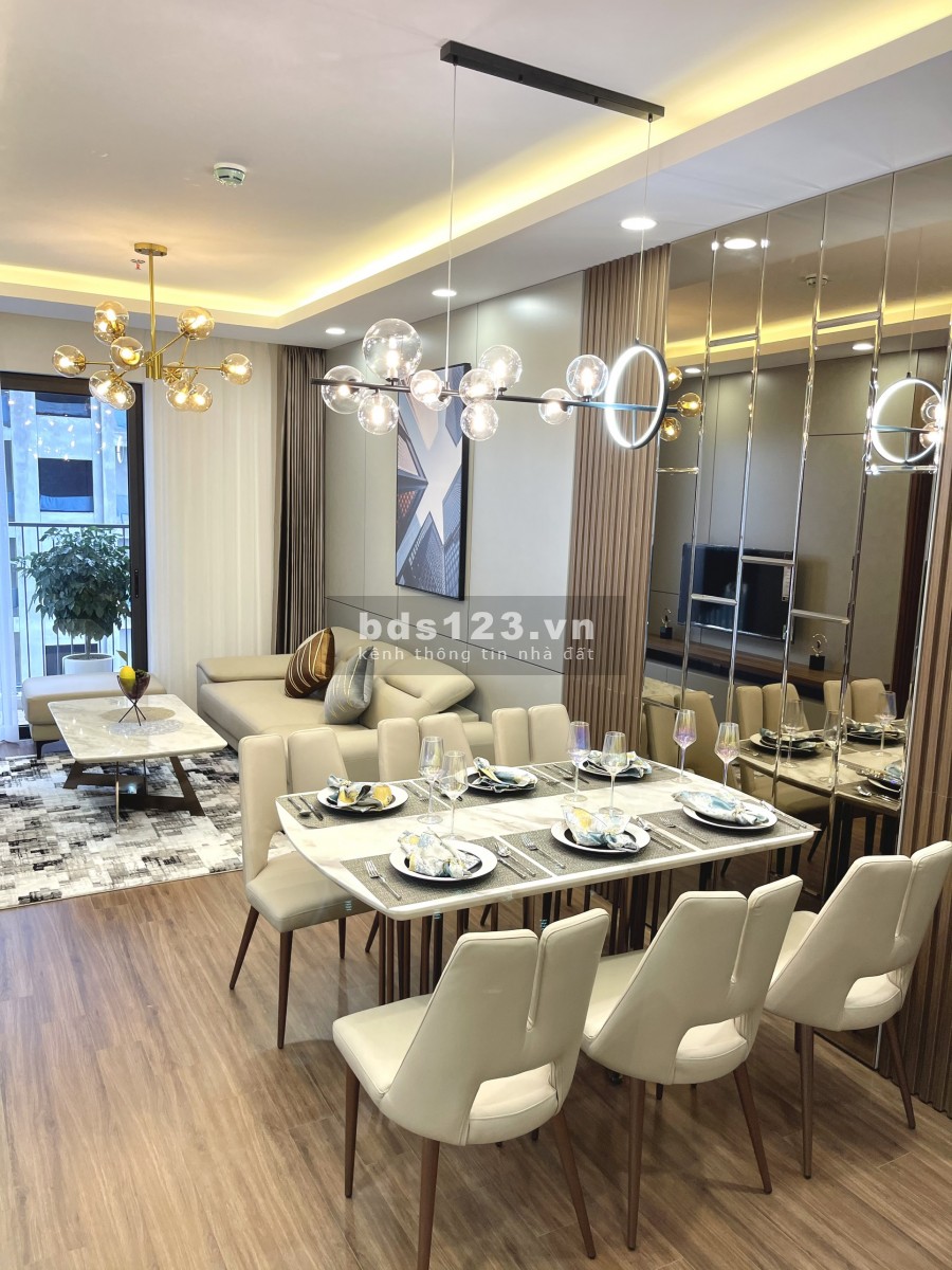 Chung cư hot nhất trung tâm quận Long Biên 2,5 tỷ; gần phố Cổ, bàn giao nội thất liền tường. Diện tích từ 73 - 104m2