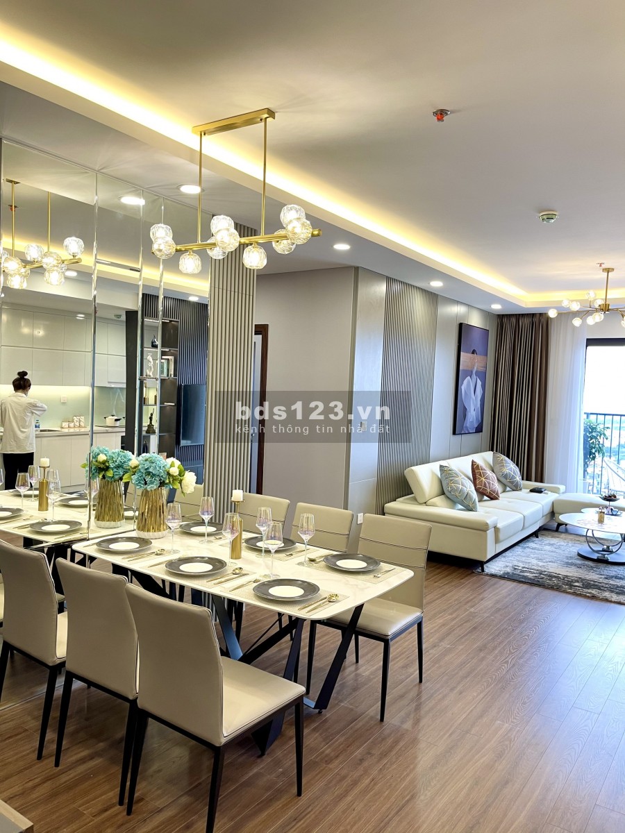 Chung cư hot nhất trung tâm quận Long Biên 2,5 tỷ; gần phố Cổ, bàn giao nội thất liền tường. Diện tích từ 73 - 104m2