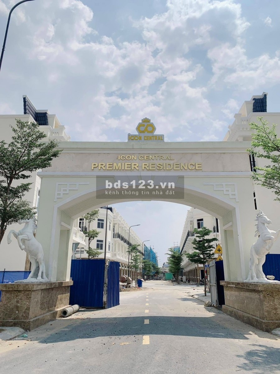 Chỉ 700 triệu sở hữu ngay shophouse 4 mặt tiền trung tâm Dĩ An