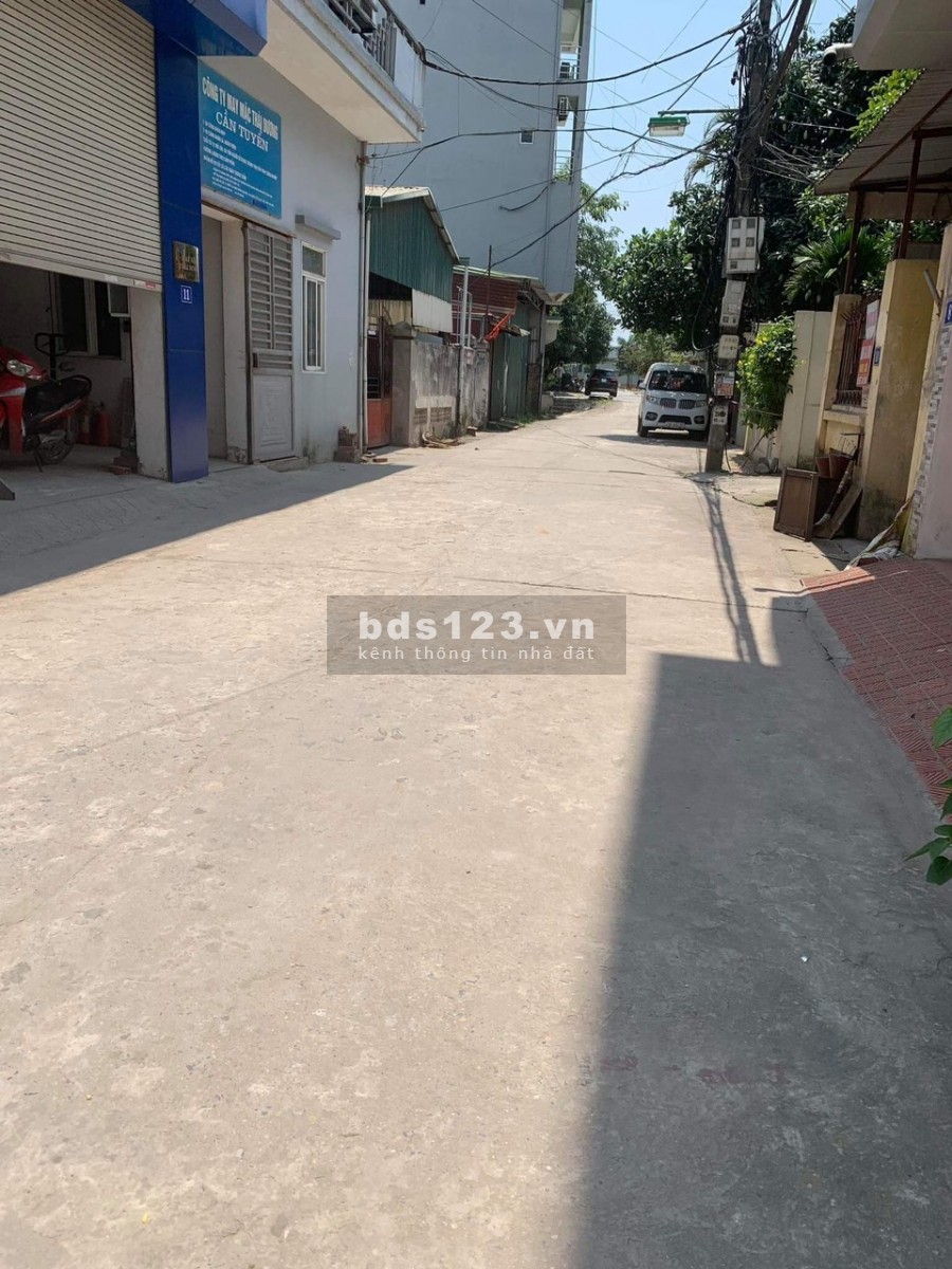 Bán đất Ngô Xuân Quảng Trâu Quỳ, đường thông rộng oto qua, diện tích 110m giá chỉ 45tr/m