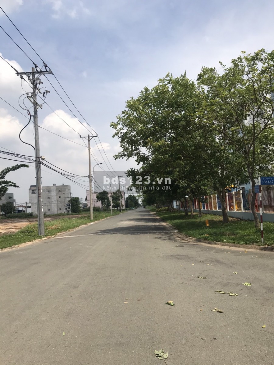 Cần tiền Bán nhanh lô đất thổ cư ở khu dân cư Đức Hòa Long An