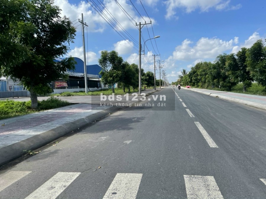 Đất giữa lòng KCN ngay MT Đinh Đức Thiện SHR giá rẻ cho khách hàng đầu tư