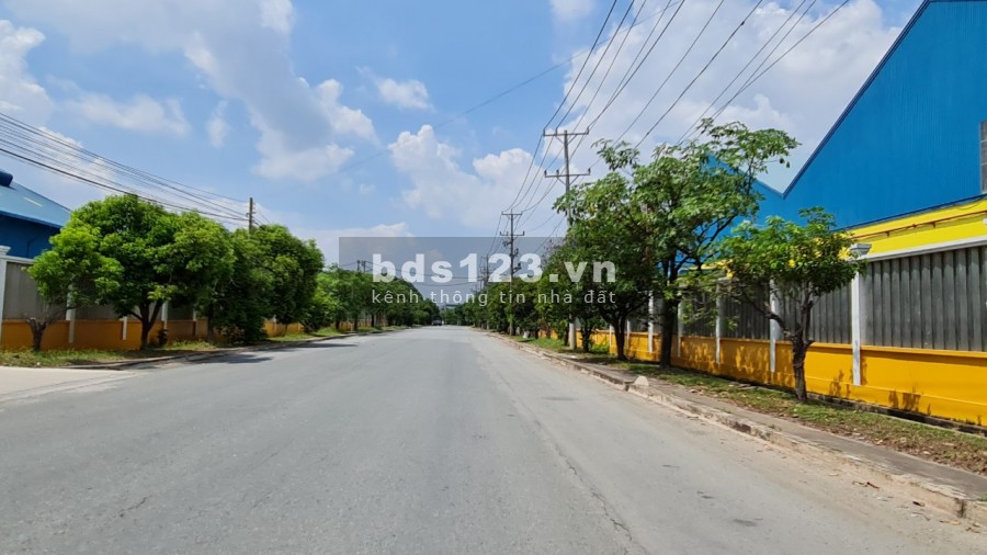 cho thuê xưởng 2500m2 giá 110tr/tháng trong kcn gần Tân Đô thuộc Huyện Đức Hòa, Long An