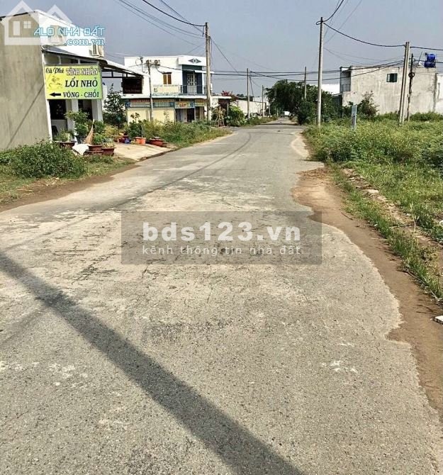 Cần tiền Bán nhanh lô đất thổ cư ở Đức Hòa Long An