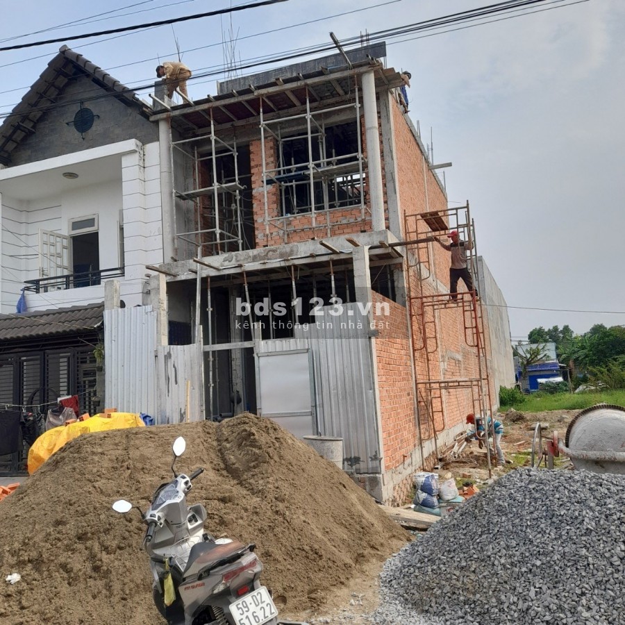 Cần tiền Bán nhanh lô đất thổ cư ở Đức Hòa Long An