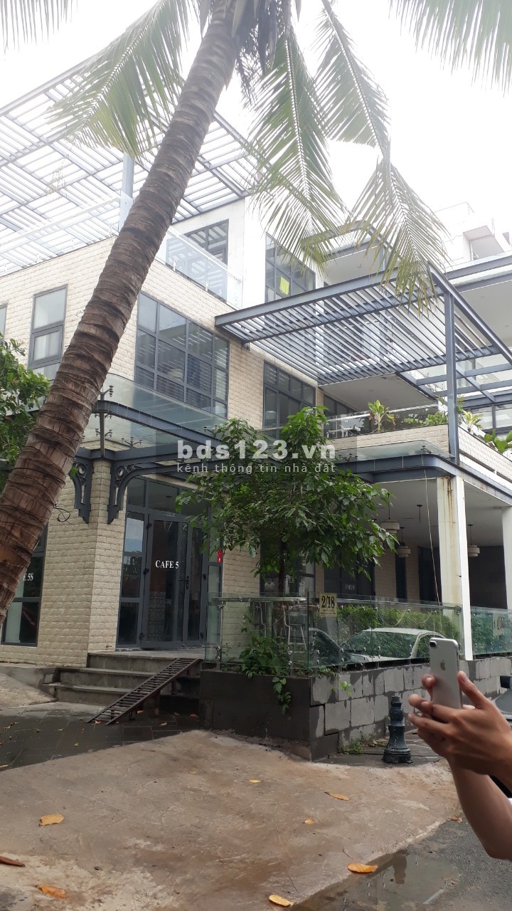Bán căn biệt thự ven sông gần QL 13 đường số 9 phường Hiệp Bình Chánh TP.Thủ Đức