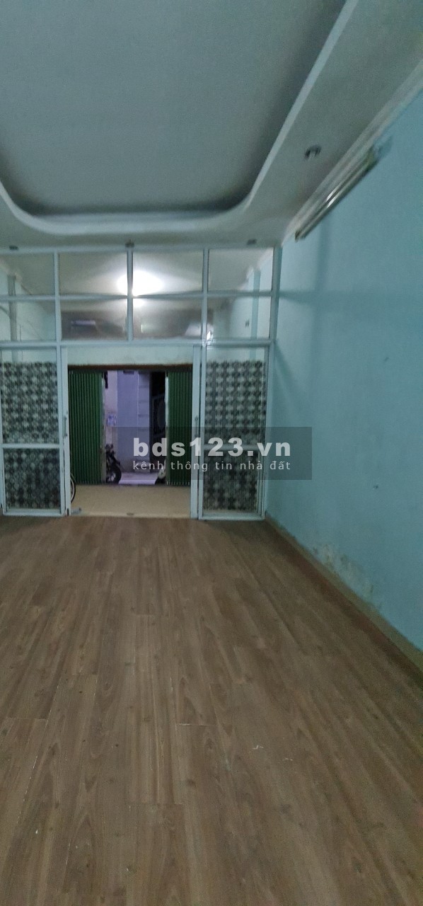Cho thuê nhà Phố Chợ Khâm Thiên 70m2*3T,3PN , dân trí cao ,kinh doanh online Ngõ 3 gác