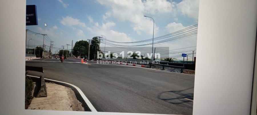 Bán nhà số 4 Võ Văn Vân Quận Bình Tân. còn mới, vào ở ngay