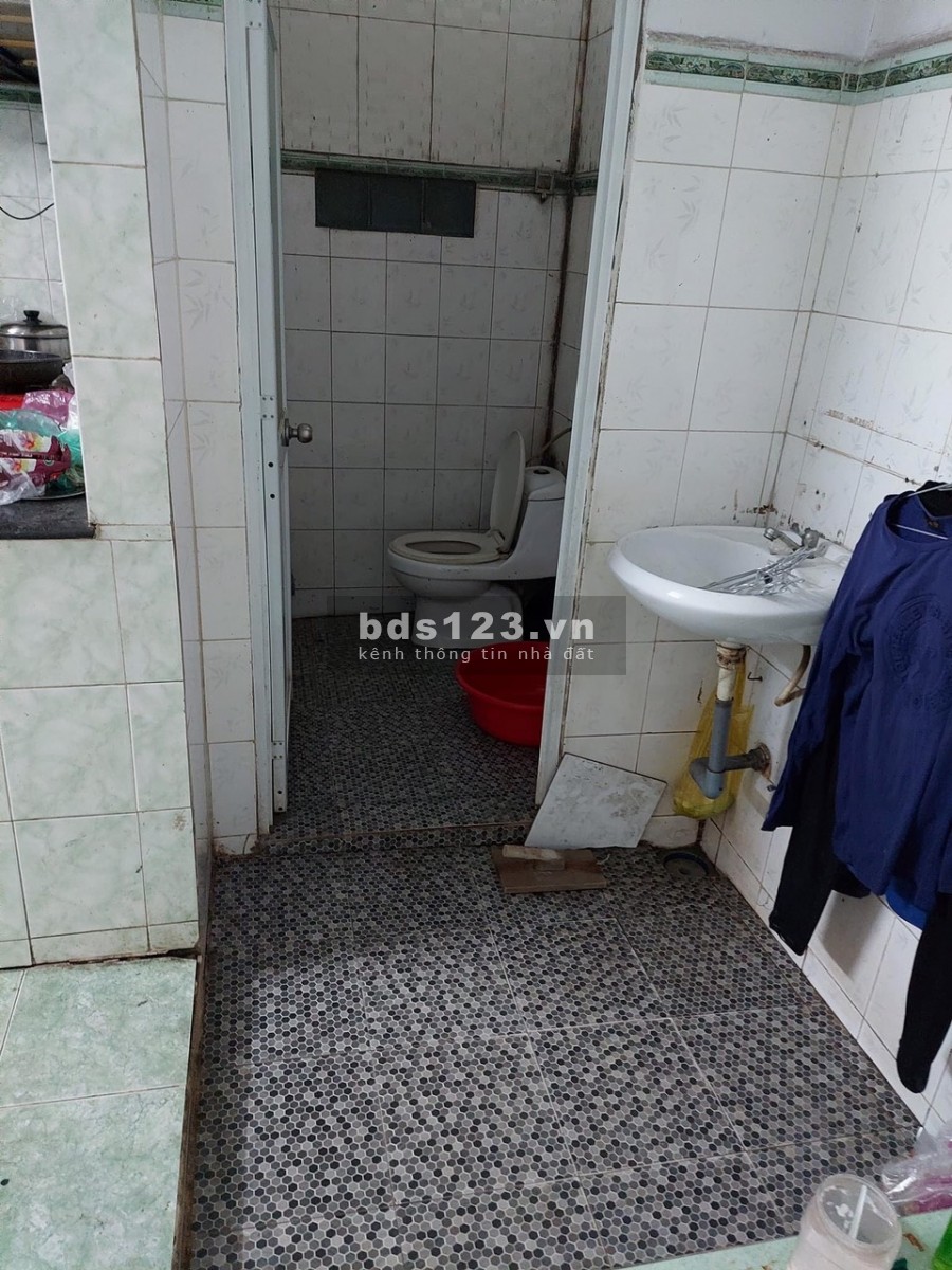 Bán nhà nát đường Nguyễn Bặc, chợ Phạm Văn Hai, p2, Quận Tân Bình, lh 0904358019