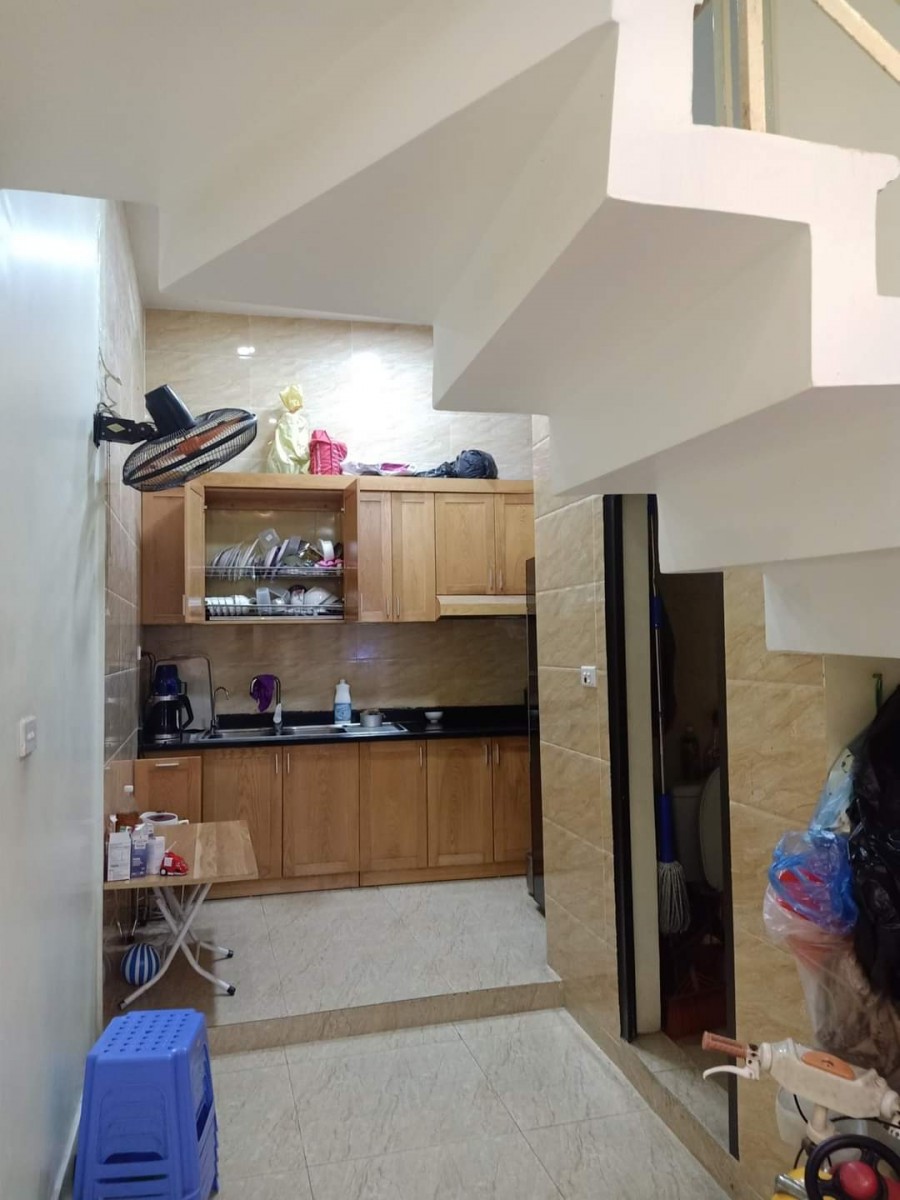 Bán nhà Tôn Đức Thắng Đống Đa 20m ra phố lô góc, dt 40m2 x 4 tầng nhỉnh 4 tỷ nhà đẹp ở ngay