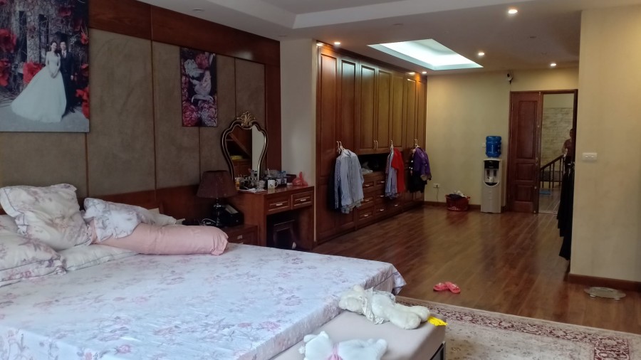Nhà Lê Trọng Tấn khu phân lô, nhà 7 tầng, có tháng máy cách mặt phố Lê Trọng Tấn – Thanh Xuân 10m, sổ đỏ 98m giá 20 Tỷ