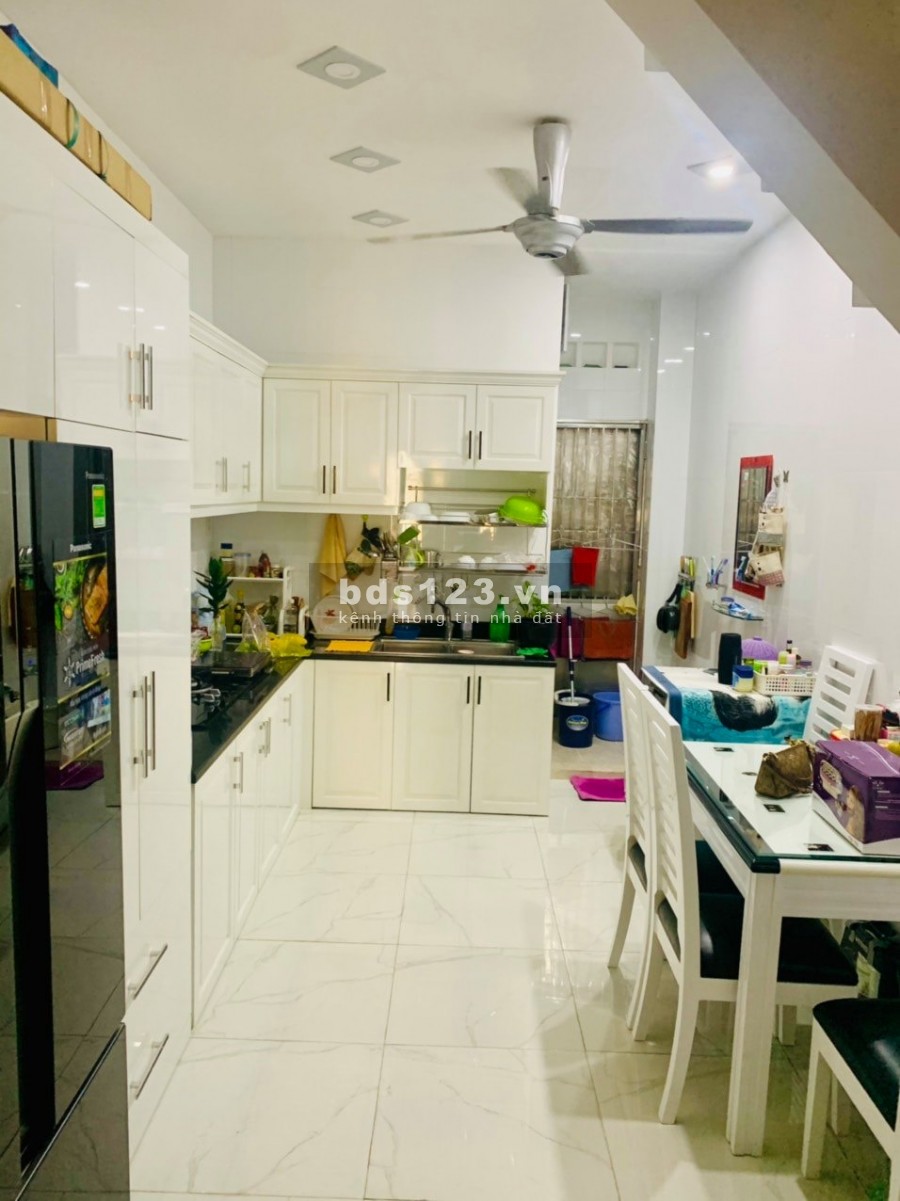 HXH Huỳnh Văn Bánh 52m2, 3 tầng Phường 14 Phú Nhuận 8.65 tỷ