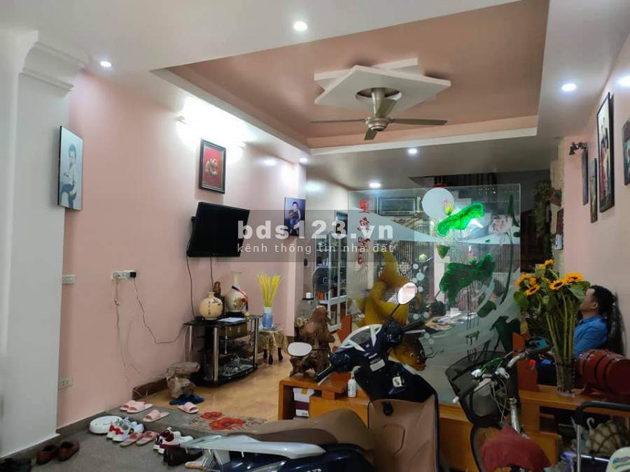 Tổ ấm trọn đời là đây chứ đâu 50m2*3T hàng xóm Tạ Quang Bửu chỉ 2 tỷ