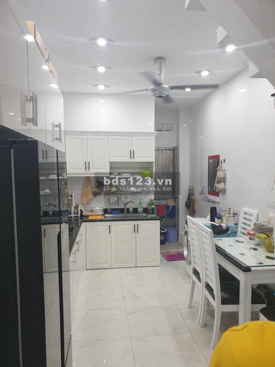 HXH Huỳnh Văn Bánh 52m2, 3 tầng Phường 14 Phú Nhuận 8.65 tỷ