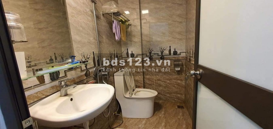 Bán nhà Chiến Thắng dt 45m², 4 tầng, 4 PN ngõ gần 3m, cách đường oto 20m, giá 3.98 tỷ