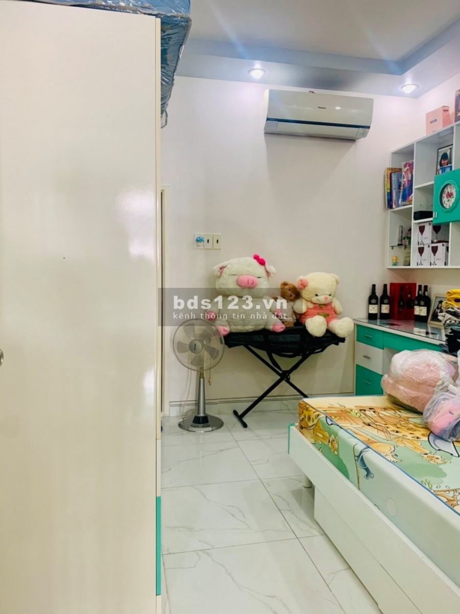 HXH Huỳnh Văn Bánh 52m2, 3 tầng Phường 14 Phú Nhuận 8.65 tỷ