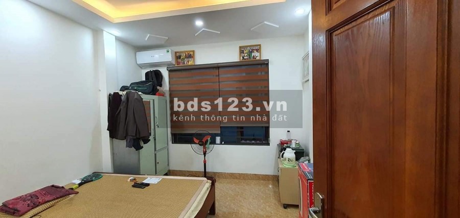 Bán nhà Chiến Thắng dt 45m², 4 tầng, 4 PN ngõ gần 3m, cách đường oto 20m, giá 3.98 tỷ