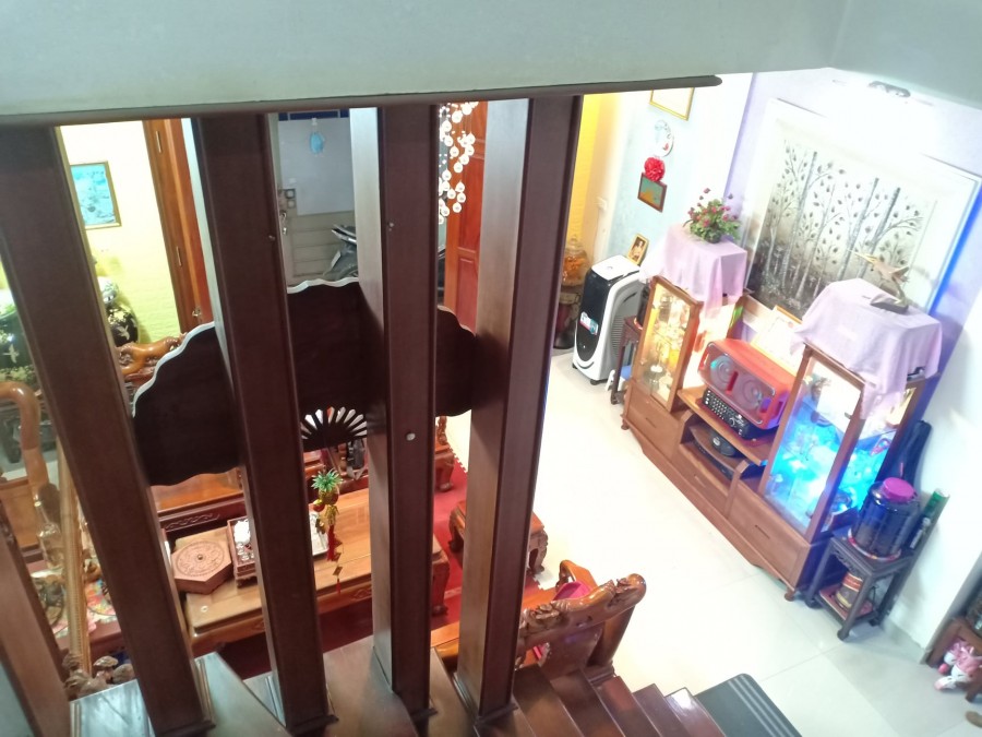 Cần bán nhà riêng phố Khương Đình 60m 5 tầng lô góc, giá chỉ 4,5 tỷ, nhà đẹp, ở ngay