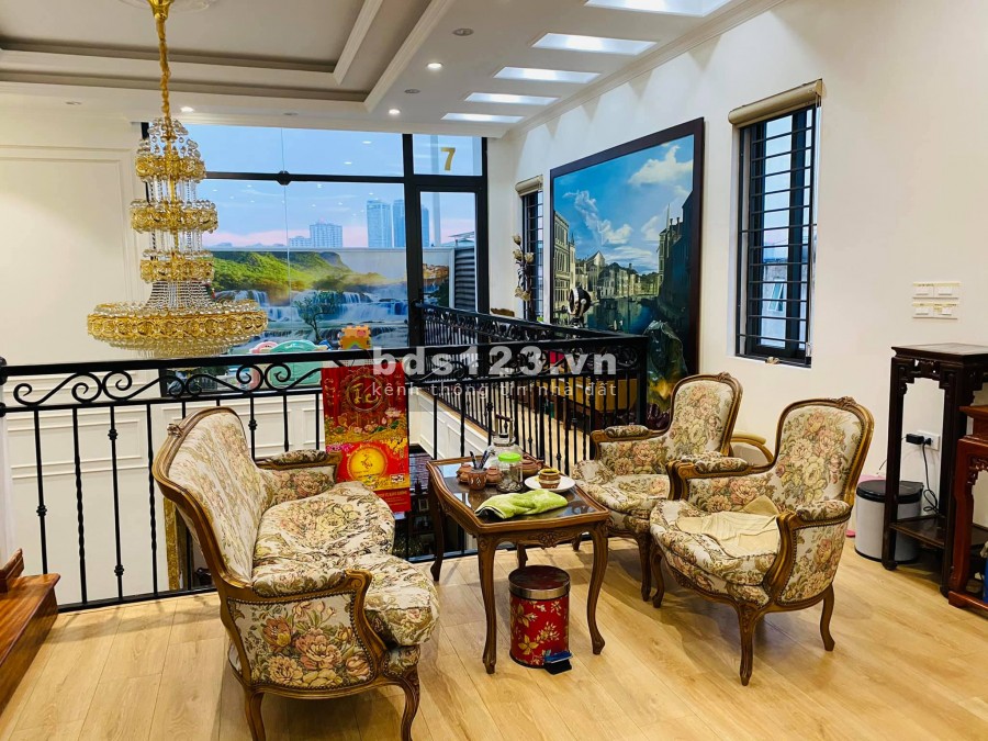 9.Bán Nhà Nguyễn Khang, kinh doanh tốt-oto vào tận nhà. 70m 12tỷ