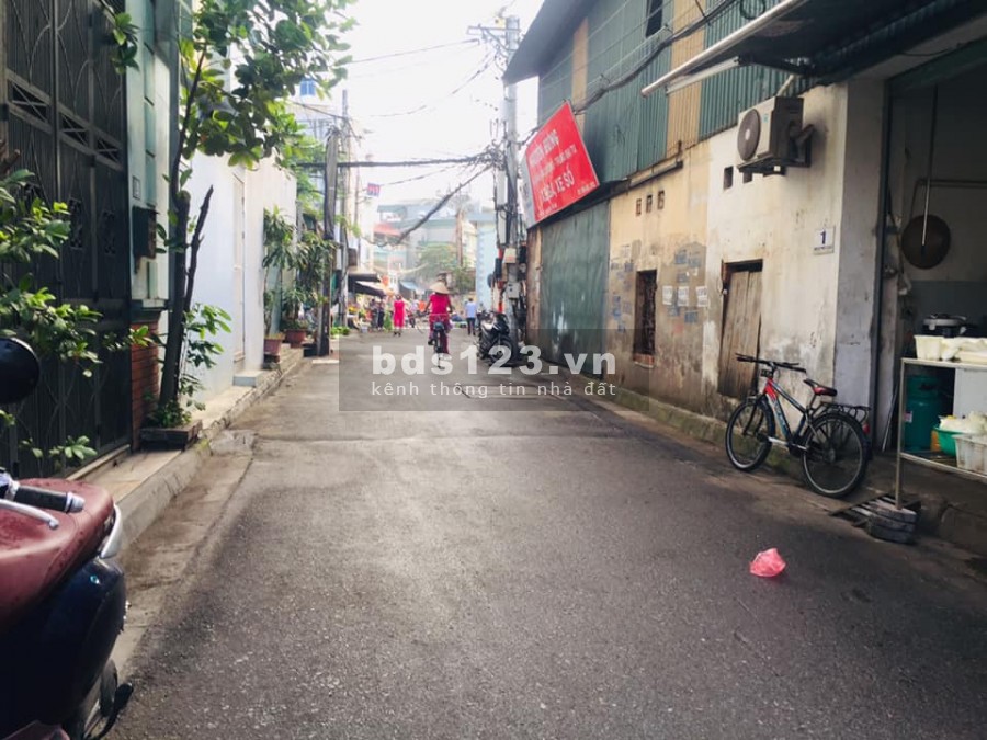 Hơn tỷ, Ô tô đỗ cửa, Ô Cách, Đức Giang, Long Biên.
