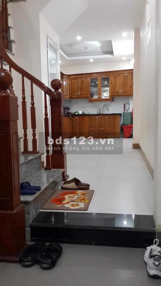 Hàng Tuyển cách 20m, 4 ô tô tránh, cách mặt phố Quang Trung vài bước, 5 tầng, giá Nhỉnh 3 tỷ