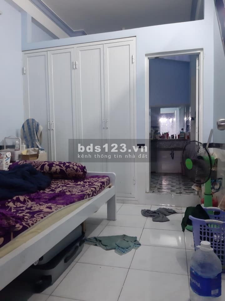 Bán nhà mặt tiền Nguyễn Duy Cung Gò Vấp 4 tầng 64m2 chỉ 6 tỷ 2