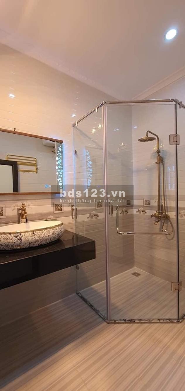 Bán nhà ngõ Bồ Đề, nhà đẹp , thang máy, nội thất đỉnh 55m, 6 tầng, MT 4m, nhỉnh 6 tỷ