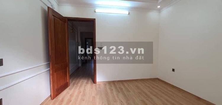 Bán nhà ngõ Bồ Đề, nhà đẹp , thang máy, nội thất đỉnh 55m, 6 tầng, MT 4m, nhỉnh 6 tỷ