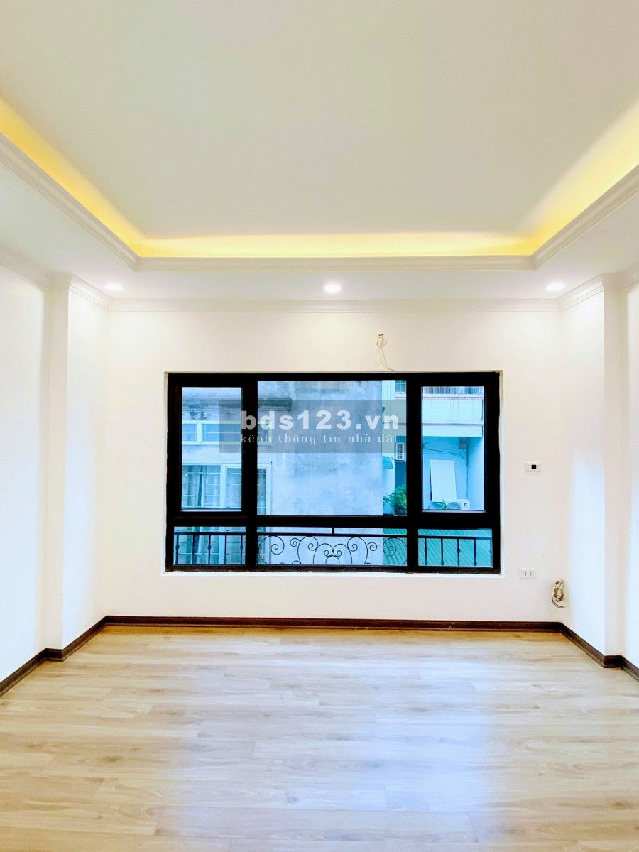 Bán nhà Đại Từ 42m 5 tầng, mặt tiền 4.2m giá 4.7 tỷ Hoàng Mai